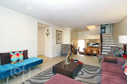 Casa com 4 Quartos à venda, 252m² no Chácara das Pedras, Porto Alegre