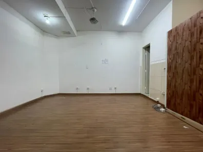 Sala Comercial para alugar, 12m² no Centro, Juiz de Fora