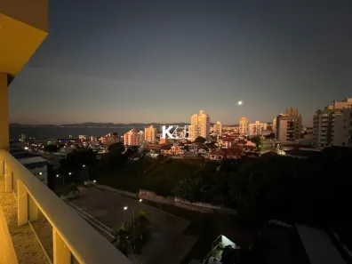 Cobertura com 3 Quartos à venda, 215m² no Barreiros, São José