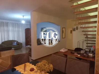 Sobrado com 3 Quartos à venda, 200m² no Chácara Mafalda, São Paulo