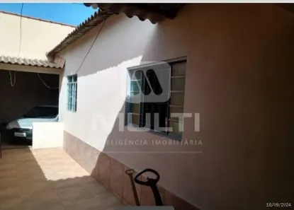 Casa com 3 Quartos à venda, 190m² no São Jorge, Uberlândia
