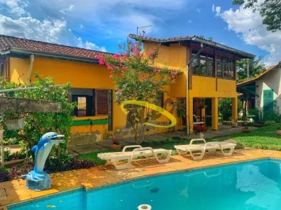 Fazenda/Sítio com 3 Quartos para alugar, 189m² no Chácara Represinha, Cotia