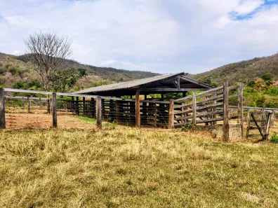 Fazenda/Sítio com 3 Quartos à venda, 180m² no , Marzagão