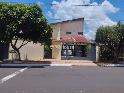 Sobrado com 3 Quartos à venda, 278m² no Cabreúva, Campo Grande