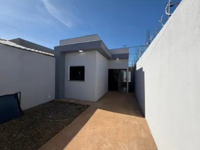 Casa com 3 Quartos à venda, 65m² no Jardim Olímpico, Montes Claros