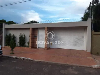 Casa com 3 Quartos à venda, 238m² no Jardim Jockey Club, Campo Grande