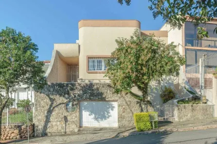 Casa com 4 Quartos à venda, 437m² no Teresópolis, Porto Alegre