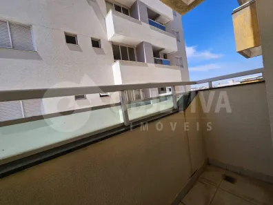 Apartamento com 3 Quartos para alugar, 70m² no Santa Mônica, Uberlândia
