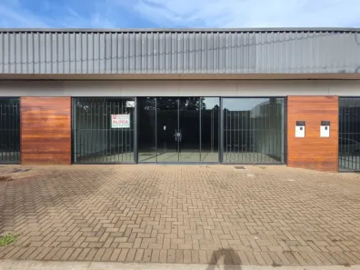 Sala Comercial para alugar, 200m² no Parque Industrial I, Arapongas
