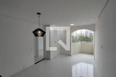 Apartamento com 2 Quartos à venda, 50m² no Vila Gumercindo, São Paulo
