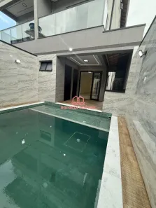 Sobrado com 4 Quartos à venda, 204m² no Boqueirão, Praia Grande