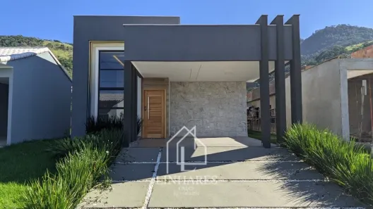 Casa de Condomínio com 3 Quartos à venda, 133m² no São José do Imbassaí, Maricá