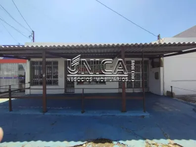 Casa com 4 Quartos à venda, 220m² no Treze de Julho, Aracaju