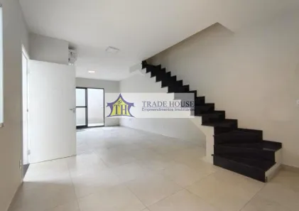 Sobrado com 3 Quartos para alugar, 128m² no Vila Gumercindo, São Paulo