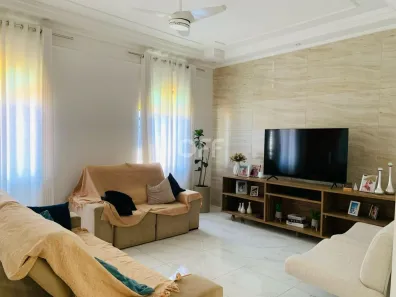 Casa com 3 Quartos para alugar, 216m² no Parque São Quirino, Campinas