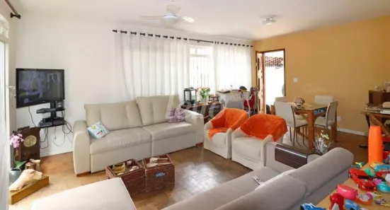 Casa com 3 Quartos para alugar, 214m² no Campo Belo, São Paulo