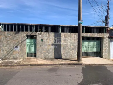 Casa com 4 Quartos à venda, 200m² no Vila Teixeira, Campinas