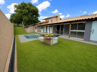 Fazenda/Sítio com 3 Quartos à venda, 500m² no Centro, Itatiaiuçu