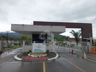 Casa de Condomínio com 3 Quartos para alugar, 75m² no Bela Vista, Palhoça
