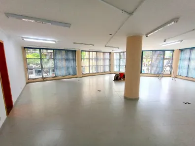 Sala Comercial para alugar, 140m² no Sé, São Paulo
