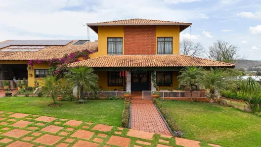 Fazenda/Sítio com 4 Quartos à venda, 36000m² no , Londrina