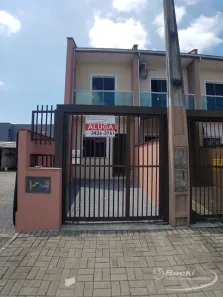 Casa com 2 Quartos para alugar, 69m² no Vila Nova, Joinville