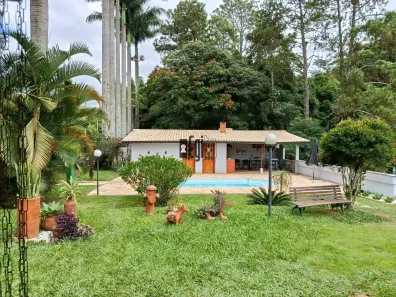 Fazenda/Sítio com 5 Quartos à venda, 330m² no Filgueiras, Juiz de Fora