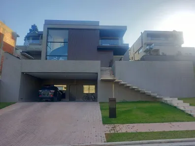 Casa de Condomínio com 4 Quartos à venda, 398m² no Granja Viana, Carapicuíba