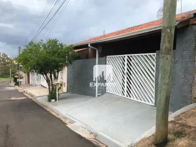 Casa com 2 Quartos à venda, 85m² no Conjunto Habitacional Roque Ortiz Filho, Botucatu