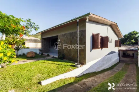 Casa com 3 Quartos à venda, 172m² no Espírito Santo, Porto Alegre