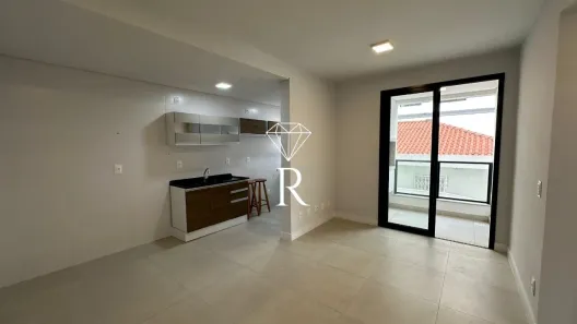 Apartamento com 2 Quartos para alugar, 56m² no Centro, Florianópolis