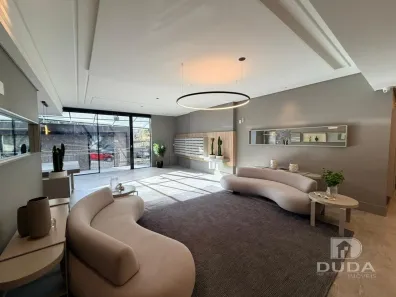 Apartamento com 2 Quartos à venda, 67m² no Trindade, Florianópolis