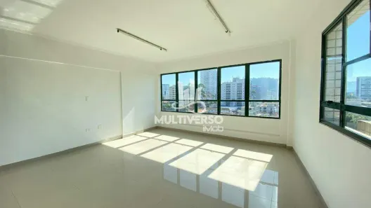 Sala Comercial à venda, 135m² no Encruzilhada, Santos
