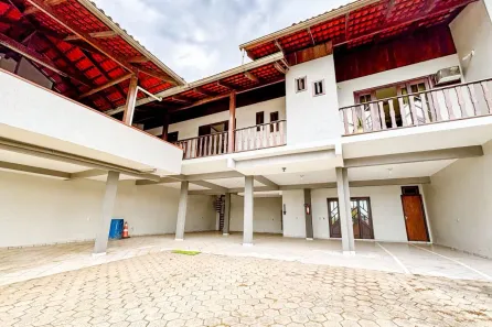 Casa com 3 Quartos para alugar, 193m² no Badenfurt, Blumenau
