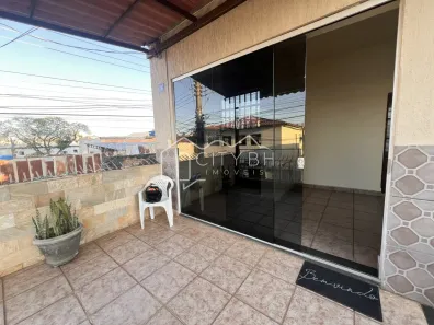 Casa com 3 Quartos para alugar, 200m² no Carlos Prates, Belo Horizonte