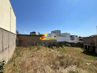 para alugar, 804m² no São José, Divinópolis