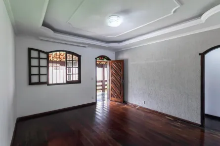 Casa com 3 Quartos à venda, 420m² no Castelo, Belo Horizonte