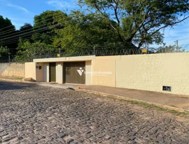Casa com 3 Quartos para alugar, 250m² no Pedra Mole, Teresina
