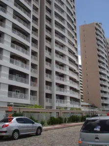 Apartamento com 2 Quartos para alugar, 75m² no Guararapes, Fortaleza