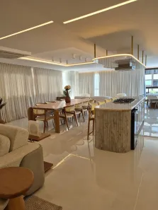 Apartamento com 4 Quartos à venda, 382m² no Praia do Canto, Vitória