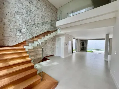 Casa com 3 Quartos à venda, 450m² no Pedra Branca, Palhoça