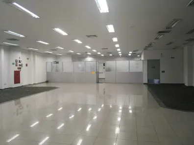 Sala Comercial à venda, 700m² no Saúde, São Paulo