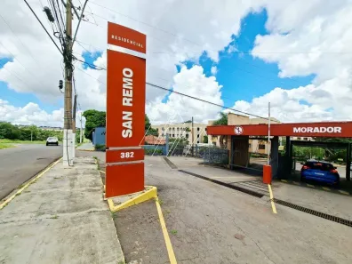 com 2 Quartos para alugar, 47m² no Jardim Califórnia, Marília