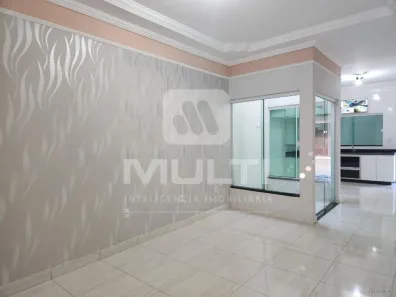 Casa com 2 Quartos à venda, 190m² no Jardim Patrícia, Uberlândia