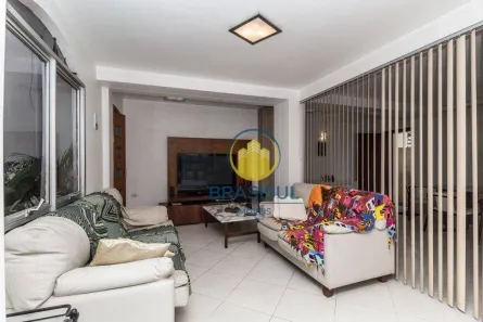 Imóvel Comercial com 4 Quartos para venda ou aluguel, 220m² no Campo Belo, São Paulo