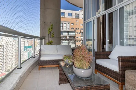 Apartamento com 2 Quartos para alugar, 147m² no Vila Nova Conceição, São Paulo