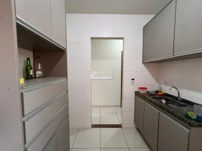 Casa com 2 Quartos para alugar, 46m² no Loteamento Antônio Caiado, Uberaba