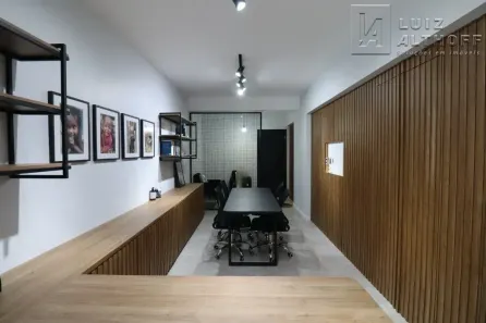 Sala Comercial à venda, 32m² no Centro, Florianópolis