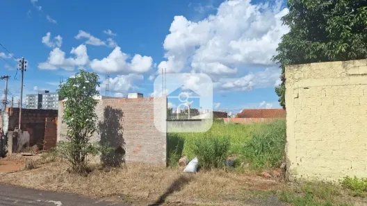 Lote/Terreno à venda, 375m² no Tubalina, Uberlândia