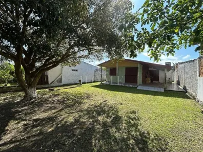 Casa com 2 Quartos à venda, 90m² no Praia de Mariluz, Imbé